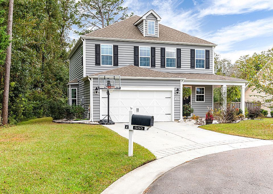 1st image of 585 Lune Ct SE