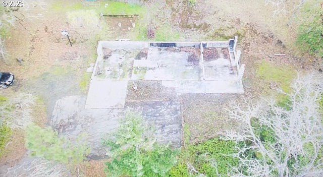 1st image of 807 NE Garden Valley Blvd