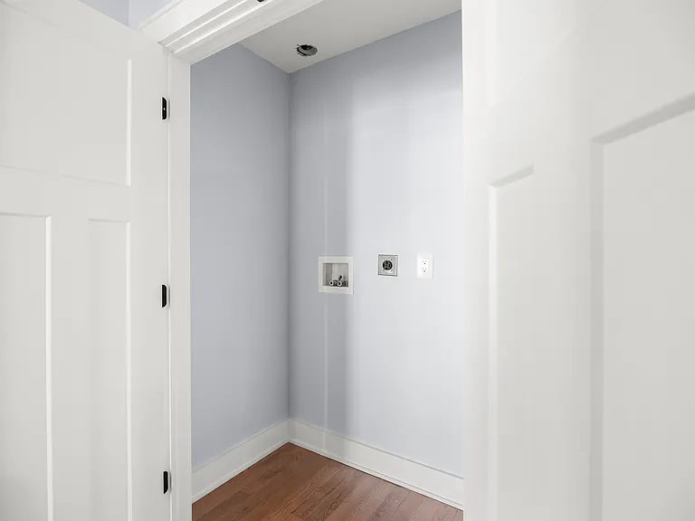 526 State St — Photo 21