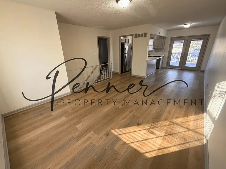 602 NE Magellan Ave #B — Photo 4