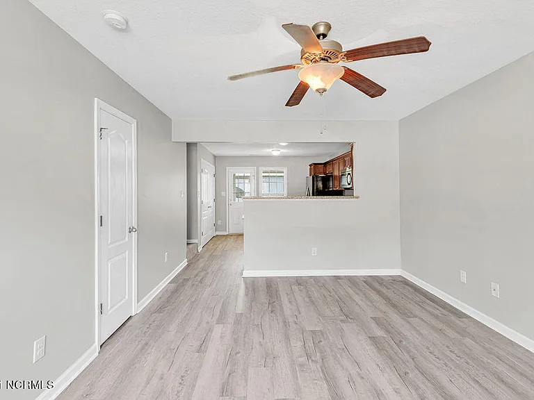 117 Cornerstone Dr — Photo 4