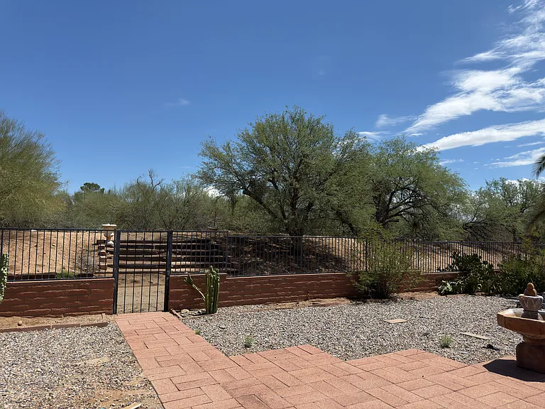 137 E San Vincent Dr — Photo 8