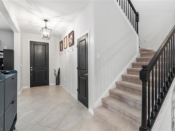 4th image of 2639 Scarlet WAY