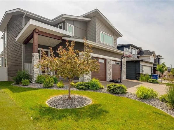 29 N Longmire Close, Red Deer, AB T4R 0S7