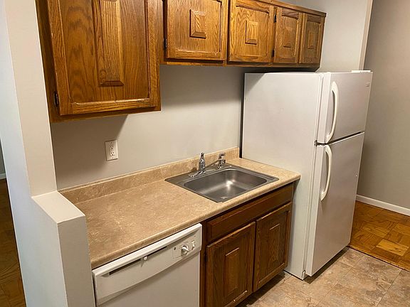 2nd image of 461 New Milford Ave APT 24