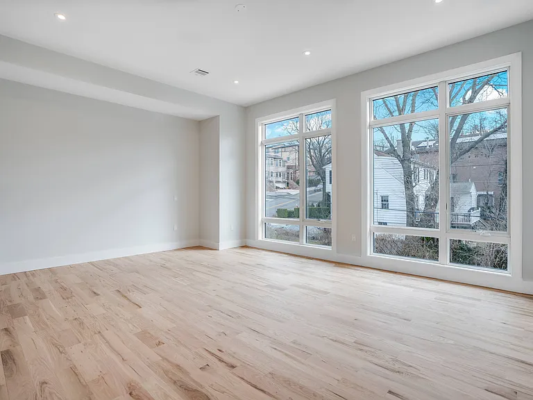 128 E Edsall Blvd #A — Photo 16