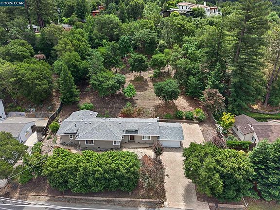 2nd image of 28 Rheem Blvd
