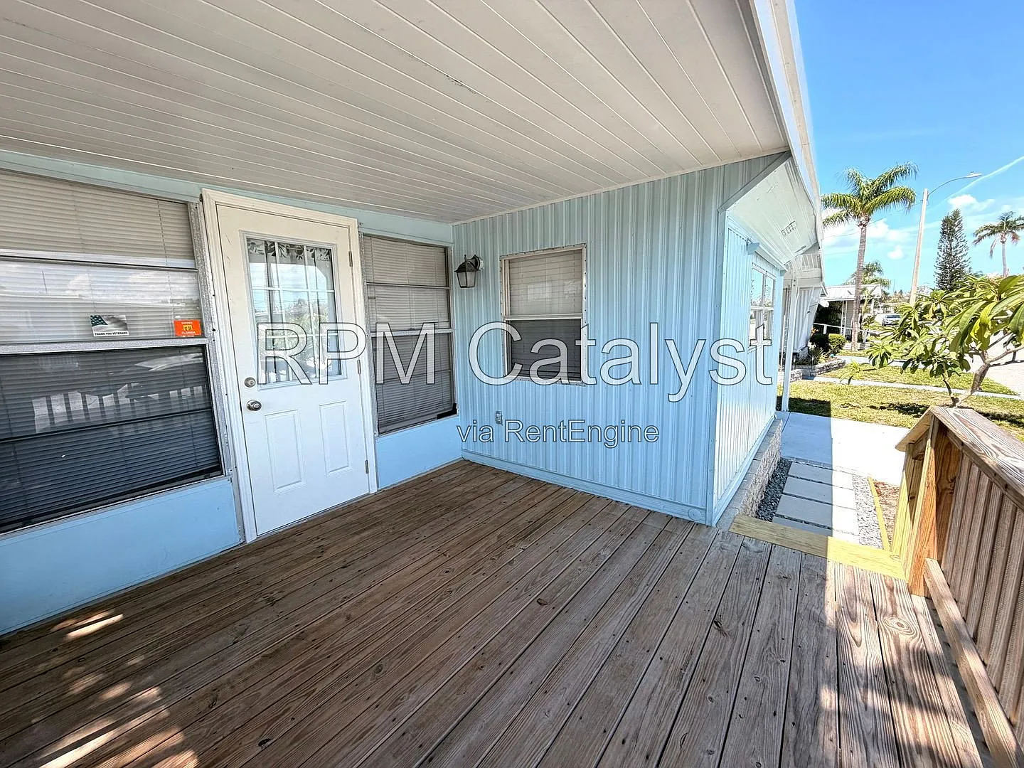 2 bed, 1.0 bath, 800 sqft, $2,000 — Photo 2