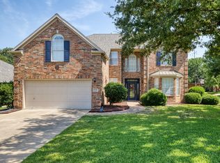 2400 Crockett Ct, Grapevine, TX 76051