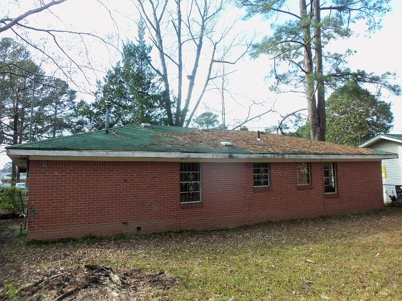 2nd image of 311 Mead St