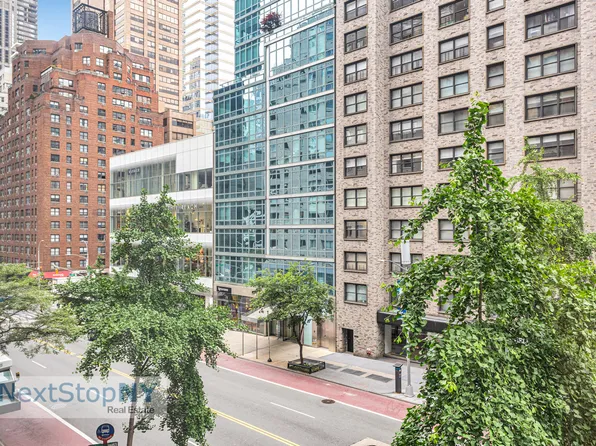 220 East 57th Street 4F image 6 of 7
