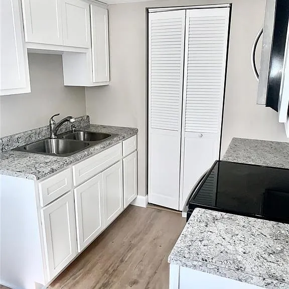 10 Fariole Pl — Photo 6