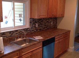 5 Royal St, Randolph, MA 02368