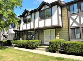 142 Camberley Pl, Penfield, NY 14526