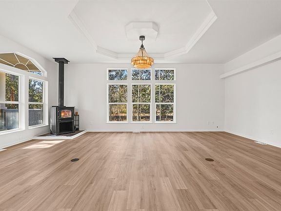 5th image of 2095 Mullenville Rd