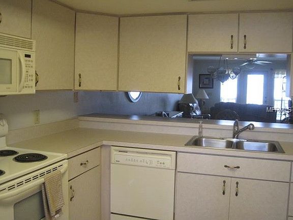 2nd image of 4410 Warren Ave APT 102