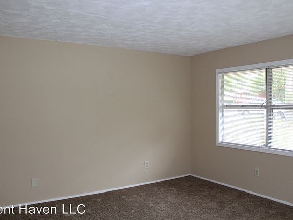3rd image of 3824 Hearn Dr