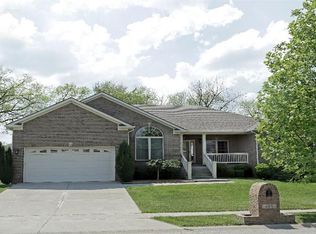 808 Flint Ridge Rd, Versailles, KY 40383