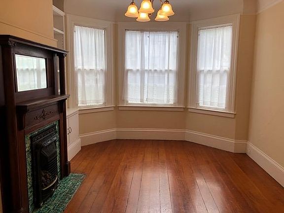 2nd image of 2717 Bryant St