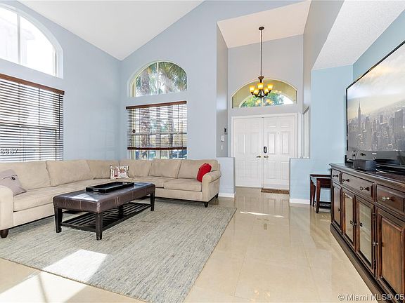 5th image of 15605 NW 12th Ct
