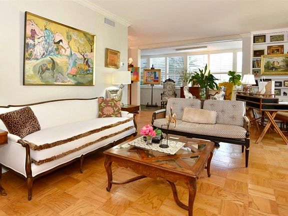 4th image of 311 E Morse Blvd APT 6-2