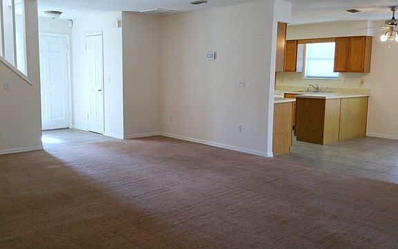 4th image of 101 Millers Trace Dr
