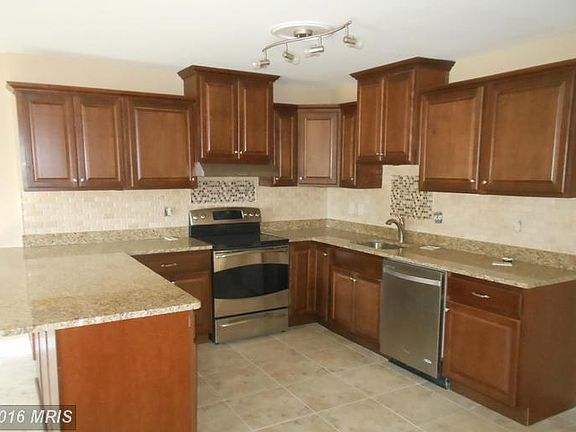 2nd image of 9510 Fern Hollow Way