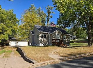 1221 13th Ave E, Menomonie, WI 54751