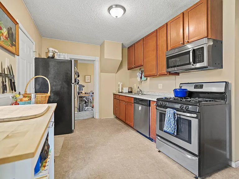 2308 Johnson St NE #1 — Photo 14