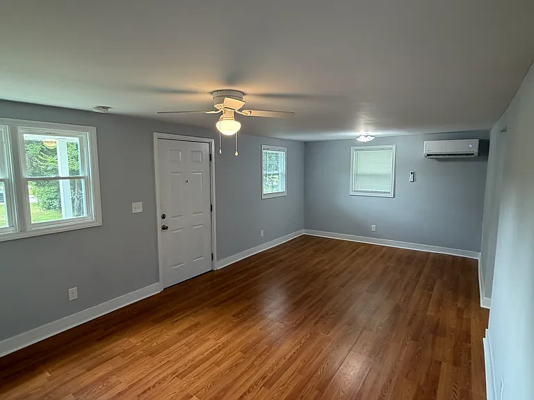 7100 Highway 221 — Photo 3