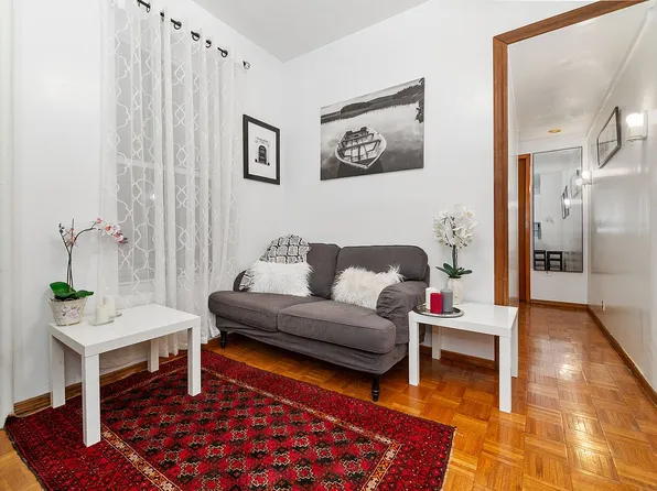 715 9th Ave APT 2FN, New York, NY 10019