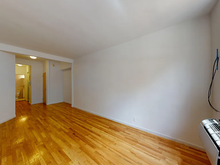 57 Carmine St #1D — Photo 2