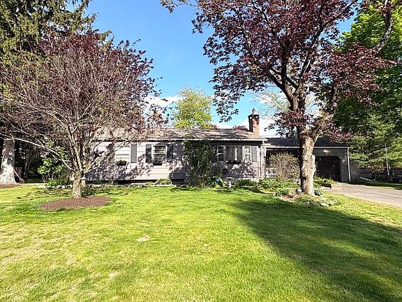 2nd image of 15 Fairhaven Dr