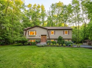 1 Earl Ct, Monsey, NY 10952