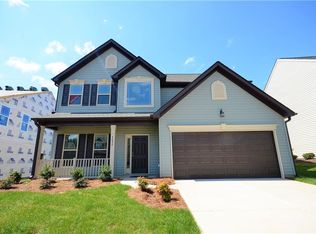 2692 Chari Park Ln, Walkertown, NC 27051