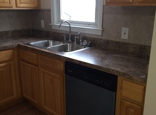 5273 Bridgewater Rd, Lyndhurst, OH 44124