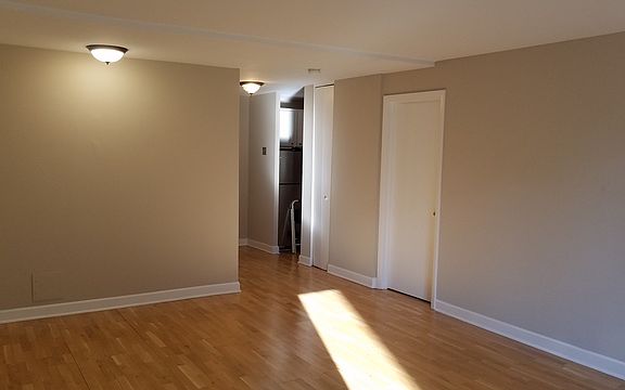 5th image of 233 E Erie St APT 1907