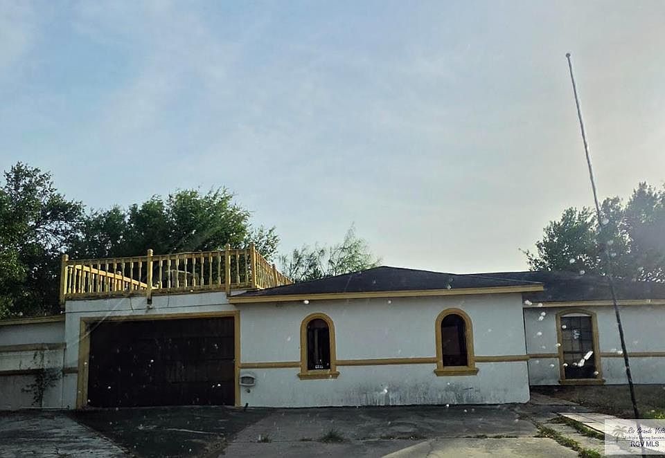 1st image of 215 Barcelona Ave