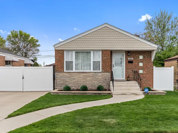 4159 W 82nd St, Chicago, IL 60652