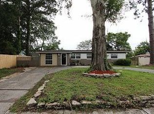 10740 Indies Dr N, Jacksonville, FL 32246