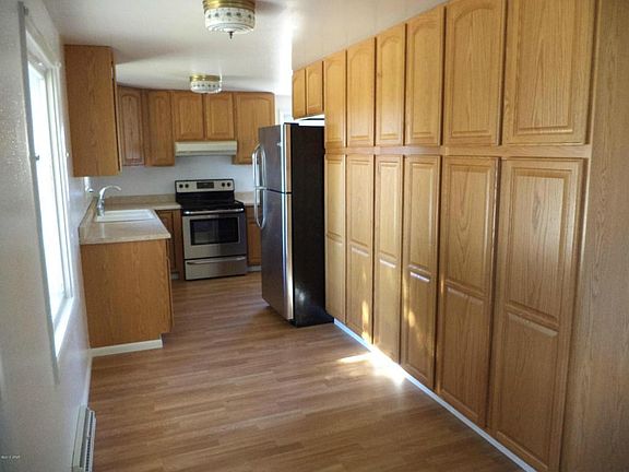 4th image of 621 25th Ave NE
