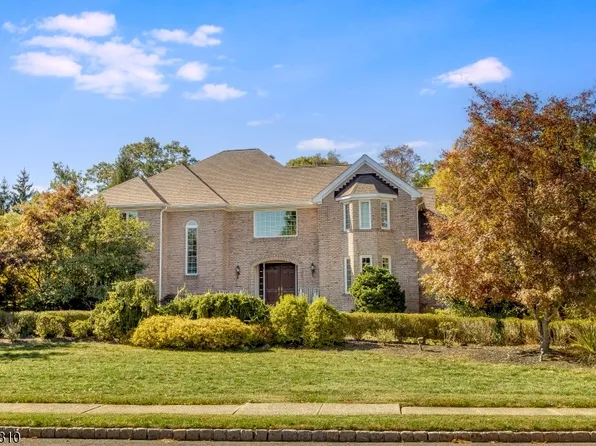 26 Mountain Ridge Dr, Livingston Twp., NJ 07039