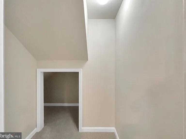 1435 Howard Rd SE — Photo 4