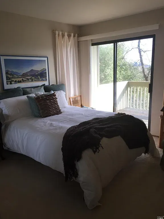2 bed, 1638 sqft, $3,200 — Photo 4