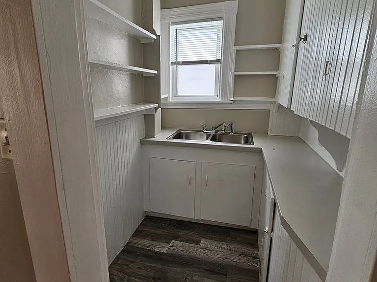 185 Grove St #187 — Photo 7