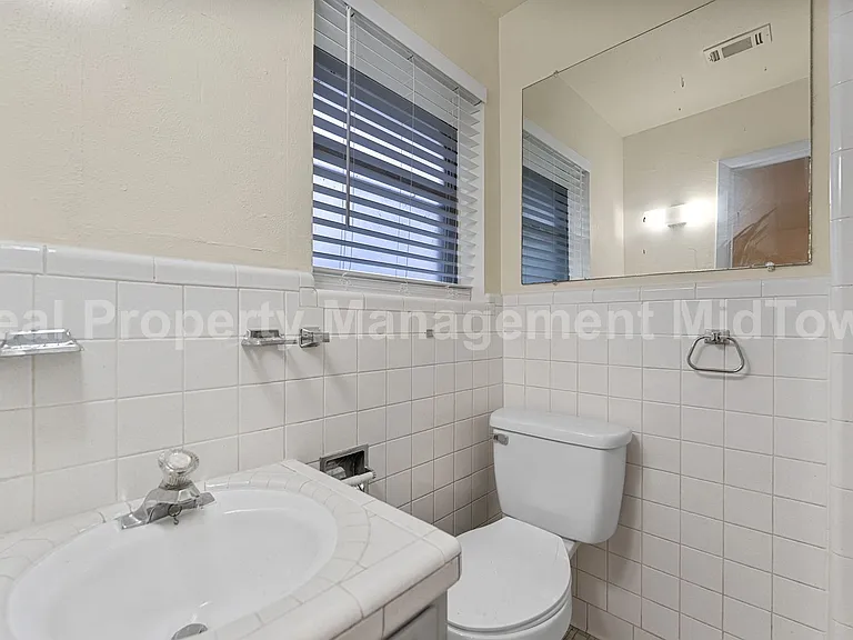 5308 Norma St — Photo 5