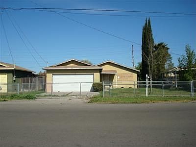 1st image of 2321 E 9th St