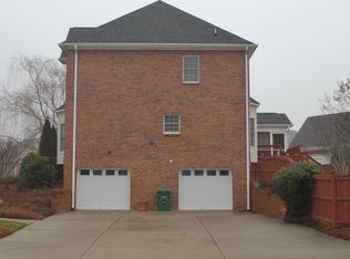 132 Oak Run Ct, Lewisville, NC 27023