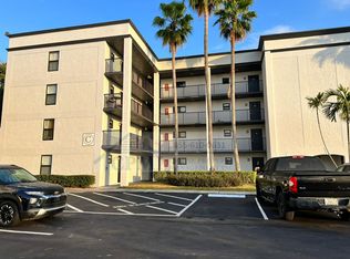 Colonial Village, Hollywood, FL 33024
