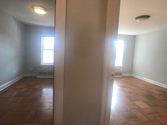 5th image of 22-30 28th St #B2